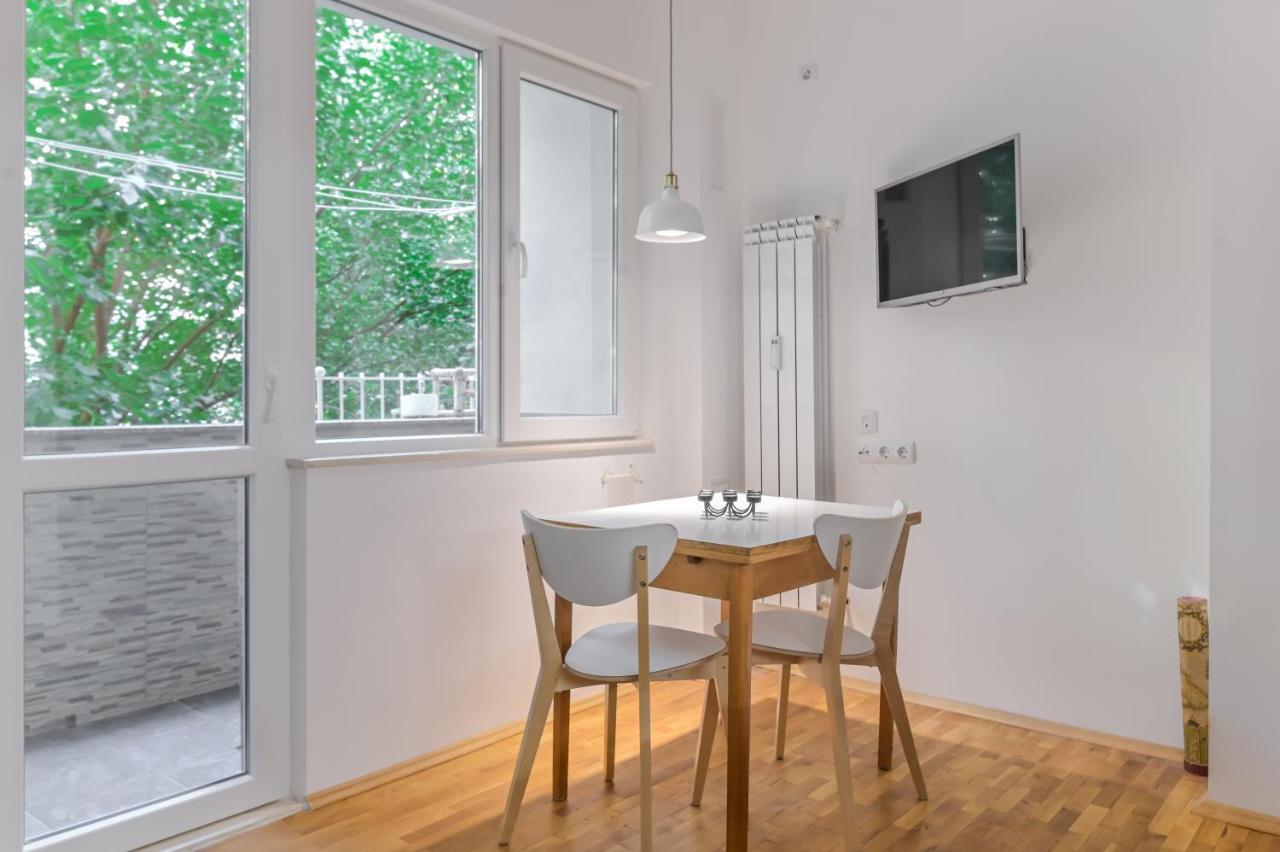 Bright Apartment In The Heart Of The City By Flat Mаnager ソフィア エクステリア 写真